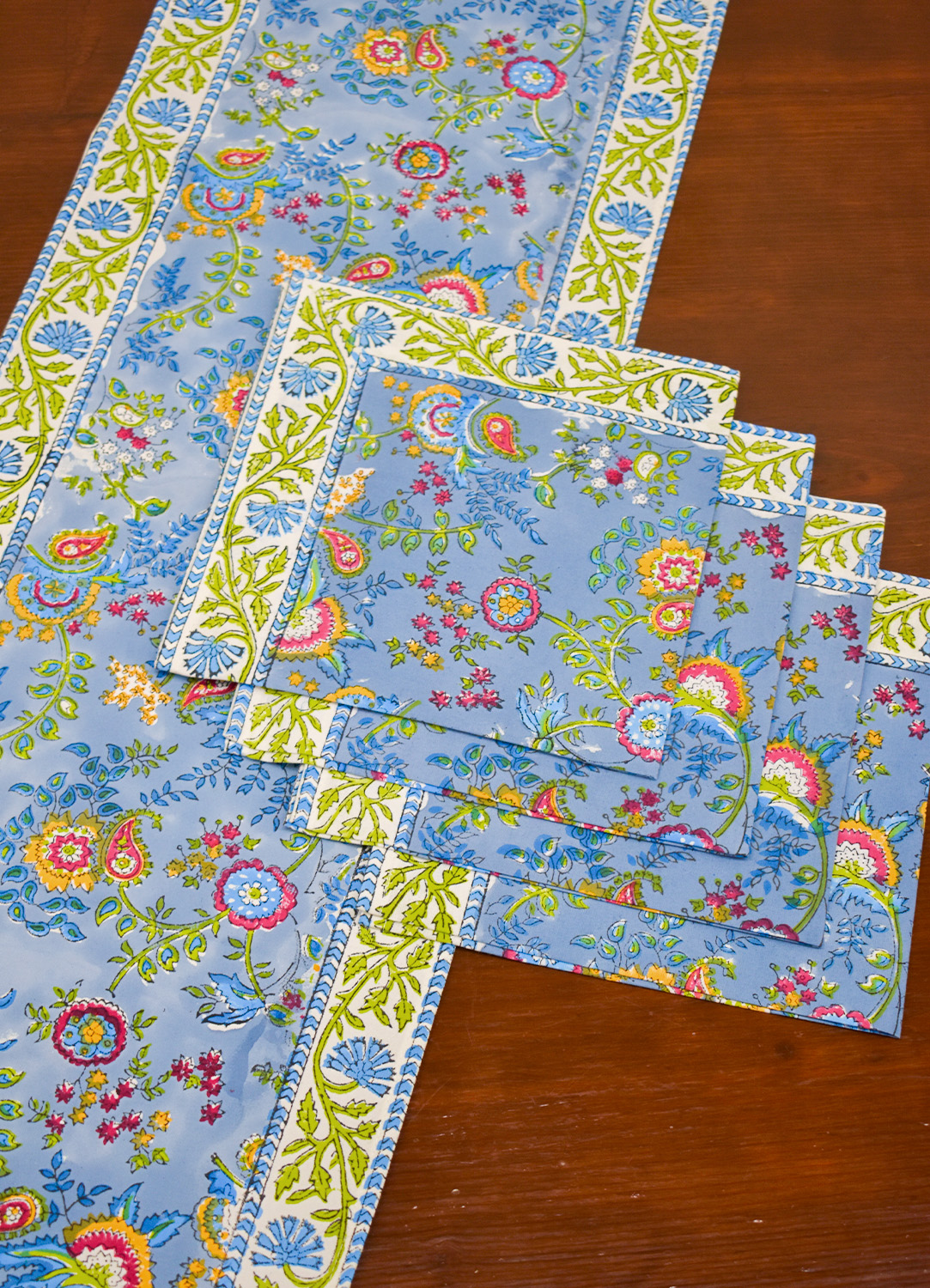 Blue Floral Table Runner and Napkins
